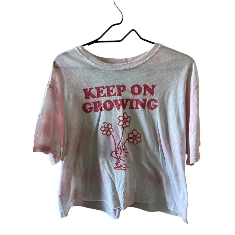 “Keep On Growing” Peanuts Shirt 🌸